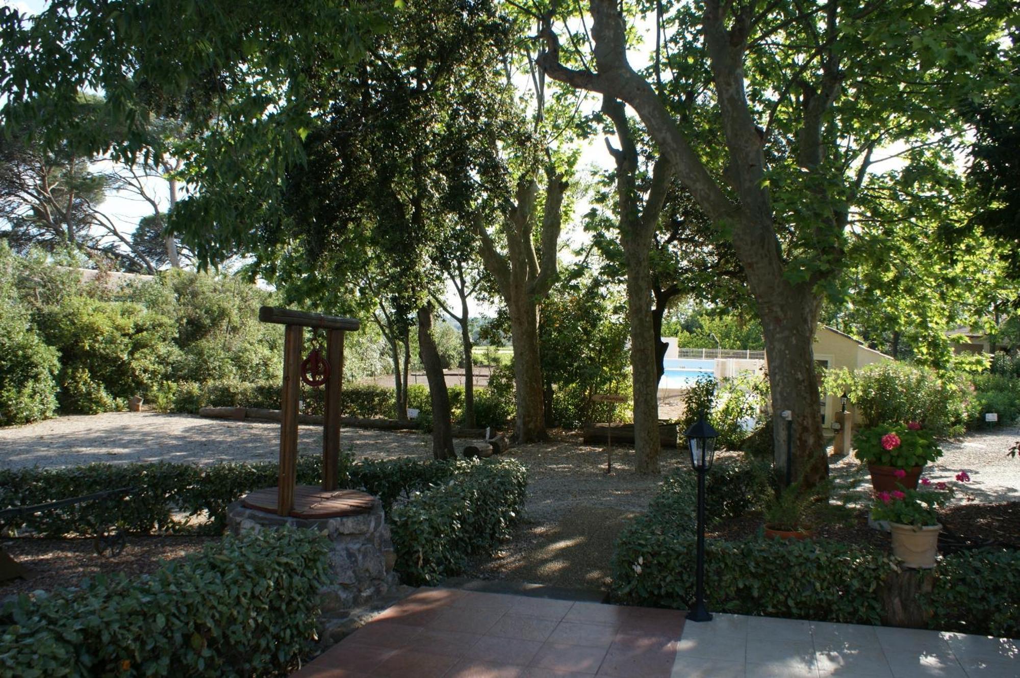 ויאס Chambres D'Hotes La Gardie מראה חיצוני תמונה