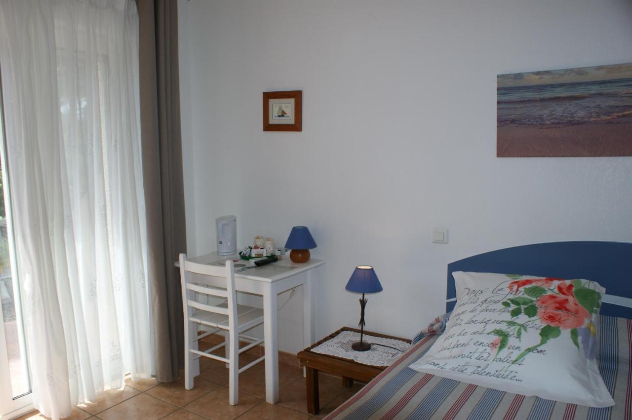 ויאס Chambres D'Hotes La Gardie מראה חיצוני תמונה